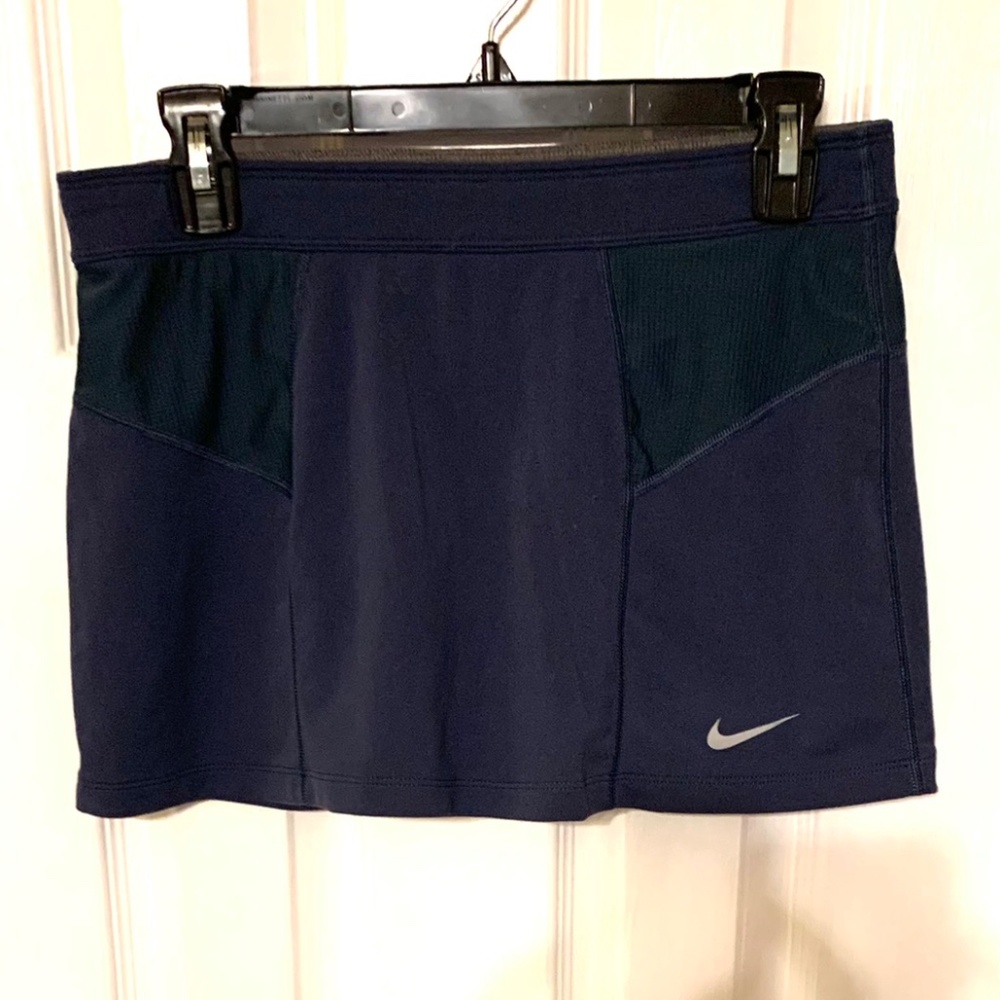 Nike Woman's Medium Tennis Skirt